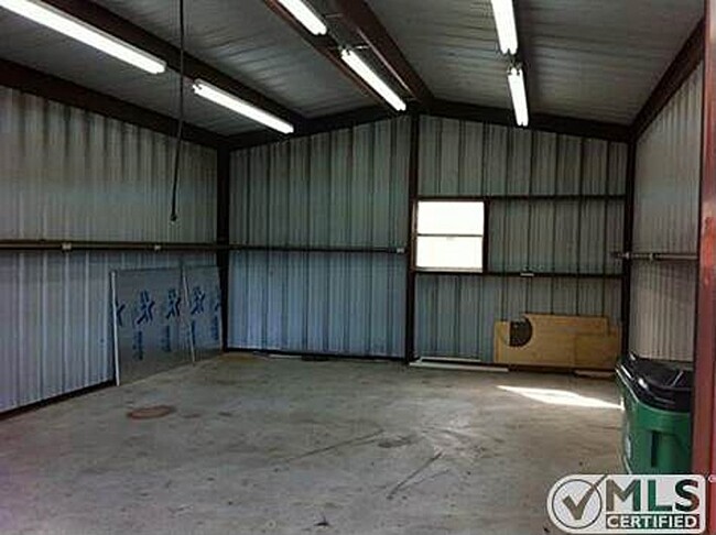 Building Photo - 1411 Kaylock St