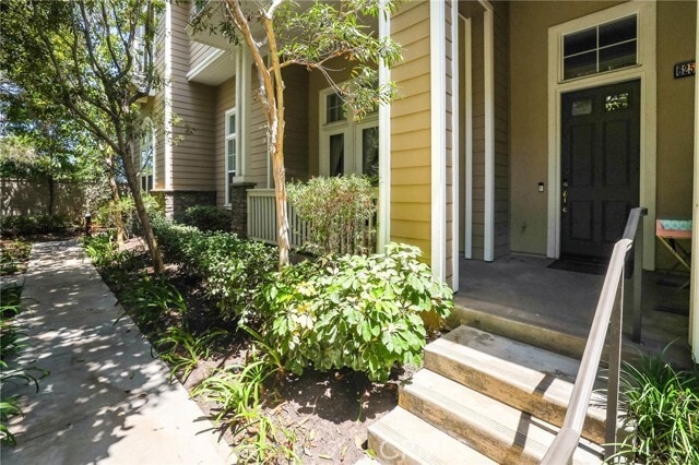 Building Photo - 6251 Pacific Pointe Dr