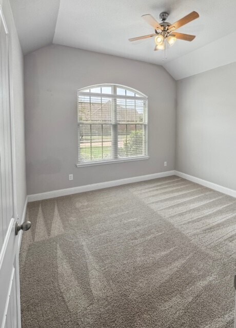 Foto del edificio - 2119 Llerena Ln