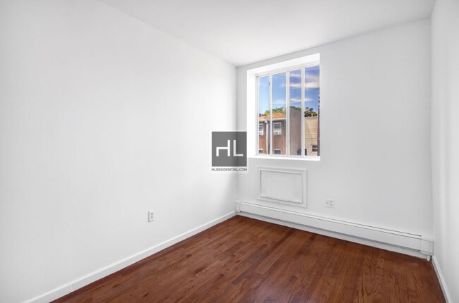 Building Photo - 947 HERKIMER STREET