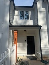 Building Photo - 328 Ginsberg Rd