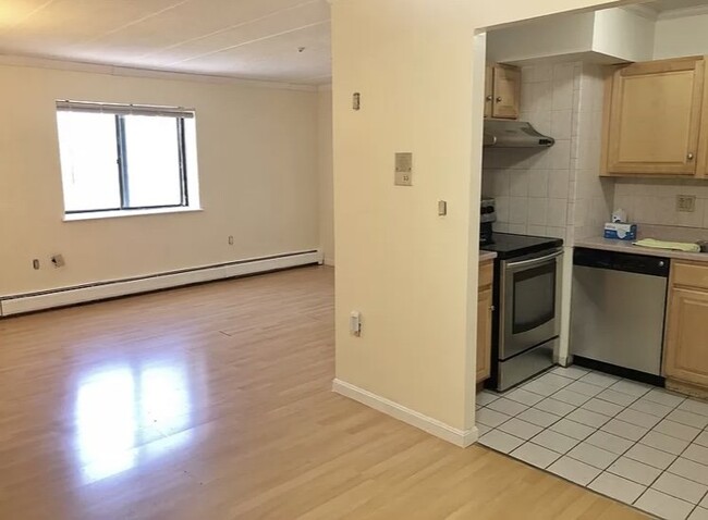 Foto del edificio - Great 2 BED 1 BATH close to Weymouth Landing!