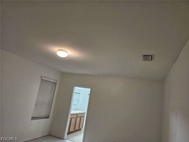 Foto del edificio - 114 SE 3rd St