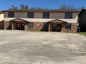 Building Photo - 3804 Charolais Dr