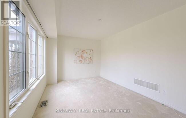 Building Photo - 60 Boyces Creek Crt