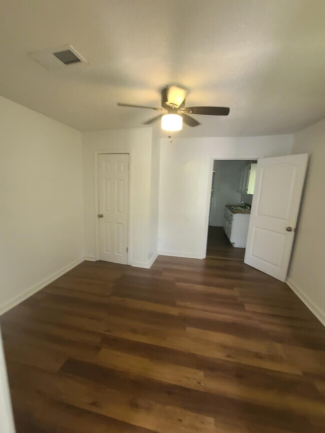 Foto del edificio - 1443 Hemlock St