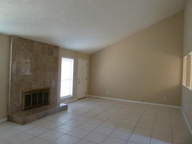 Building Photo - 2910 N Blue Meadow Cir