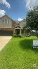 Building Photo - 12901 Oak Fls Dr