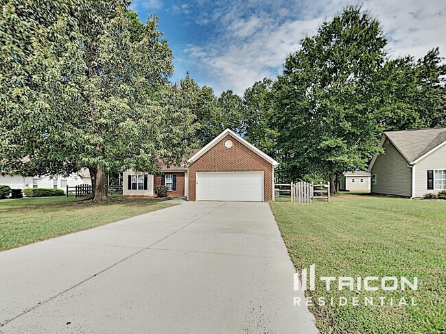 Building Photo - 2012 Gambrel Way Monroe NC