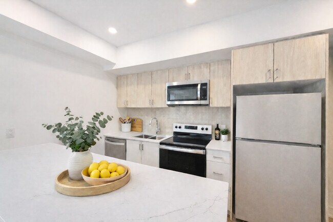 Building Photo - Brightwood