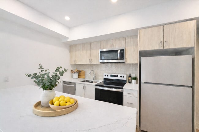 Building Photo - Brightwood