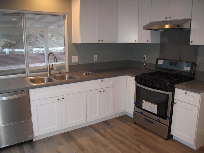 Foto del edificio - 18591 Fieldbrook St