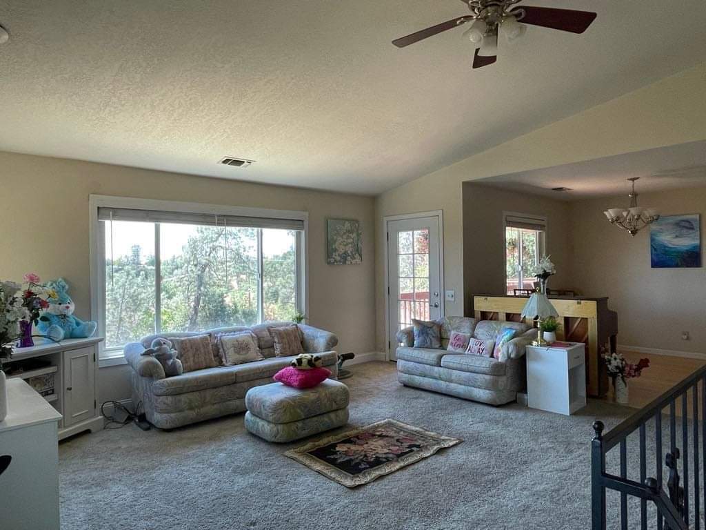 Primary Photo - 2400 Annette Dr