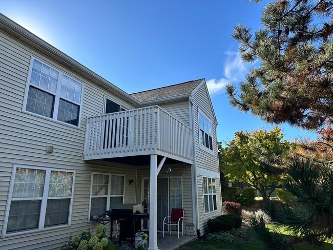 Building Photo - 2211 Waterleaf Ct