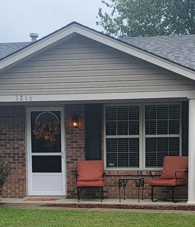 Photo - 1216 Pebble Creek Dr House