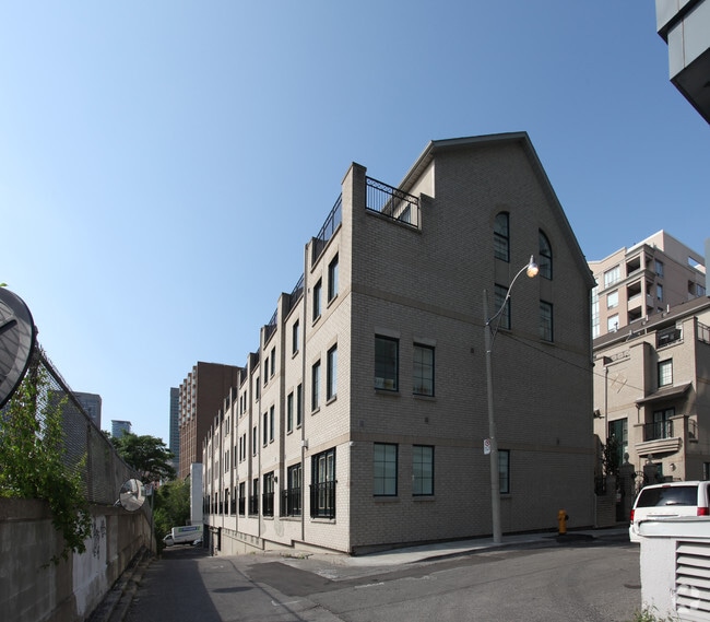 The Courtyards of Rosedale