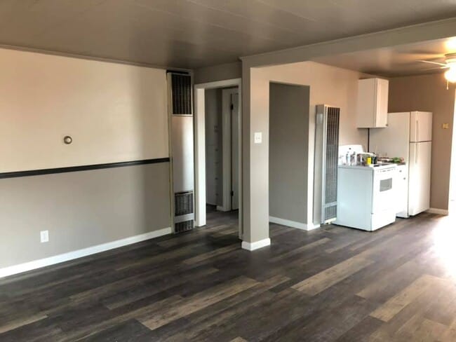 Foto del edificio - 1 Railroad Ave