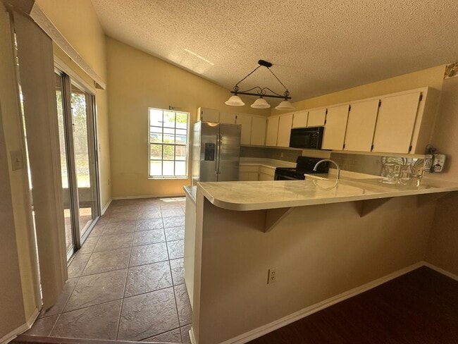 Building Photo - 5818 Bambi Dr