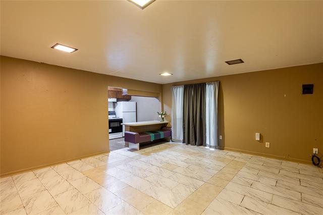Foto del edificio - 2616 Primrose Ave
