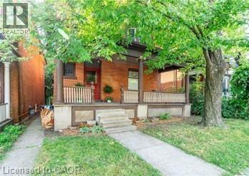 Photo principale - 225 Queen St S
