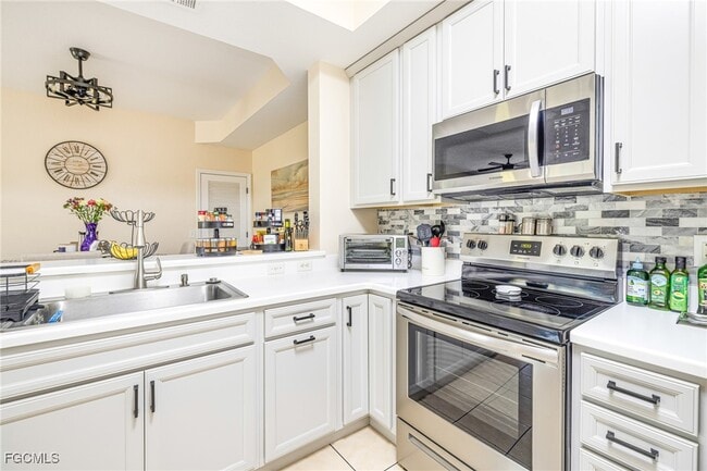 Foto del edificio - 9055 Colby Dr