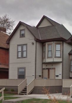 Primary Photo - 1382-1382.5 Indianola Ave