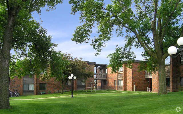 Melrose Park Apartments For Rent Iowa City Ia Apartments Com