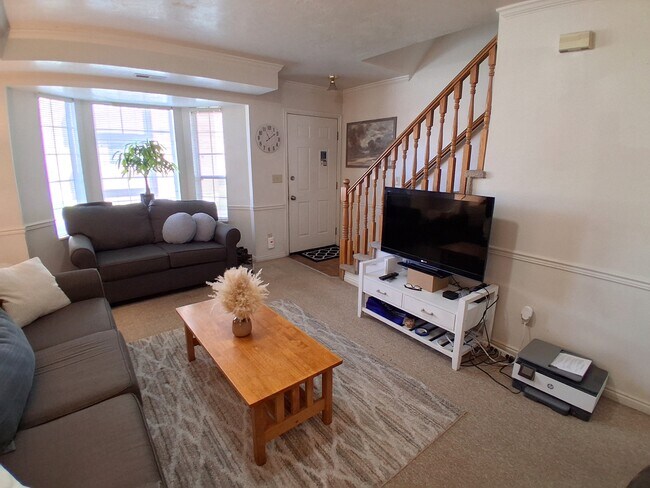 Building Photo - 565 N 300 E