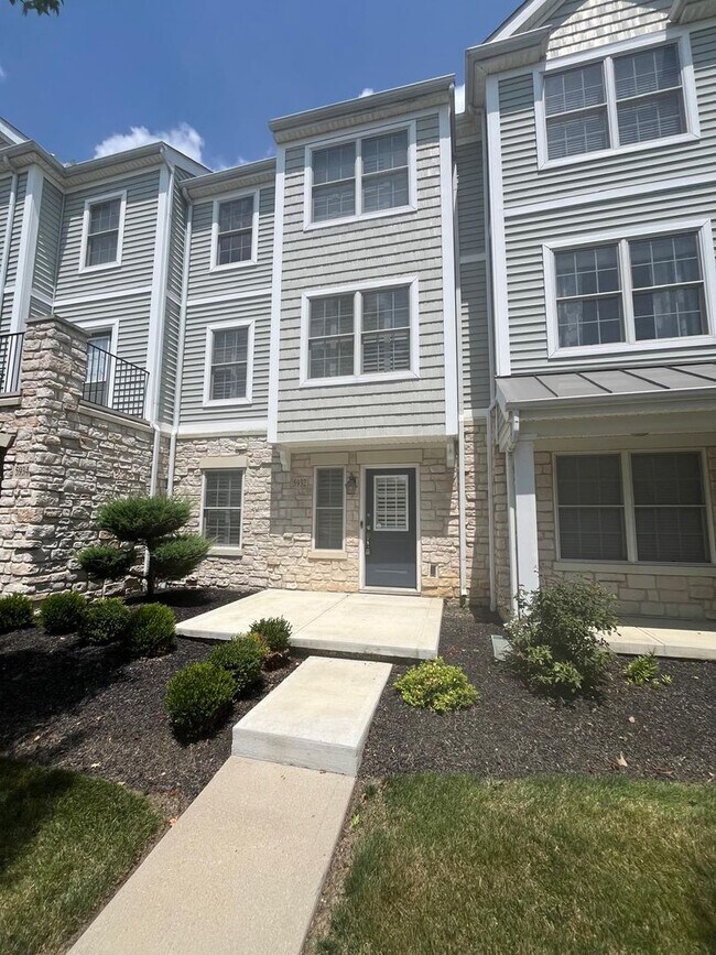 Foto del edificio - 5932 Winberry Creek Dr