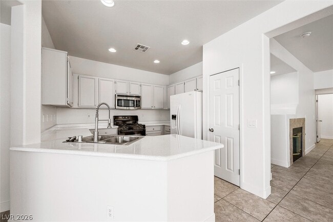 Building Photo - 5618 Indian Springs St