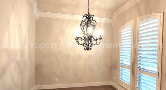 Building Photo - Well-Planned 4BR/3BA—Space for Guests, Off...