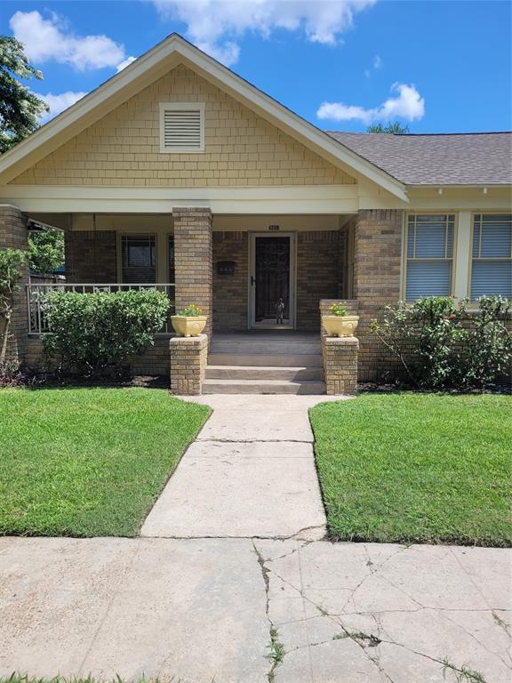 Foto principal - 925 W Cottage St