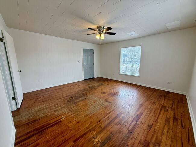 Foto del edificio - 819 W Emerson St