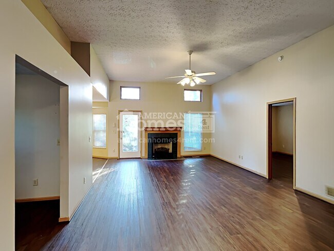 Building Photo - 3169 Longspur Drive