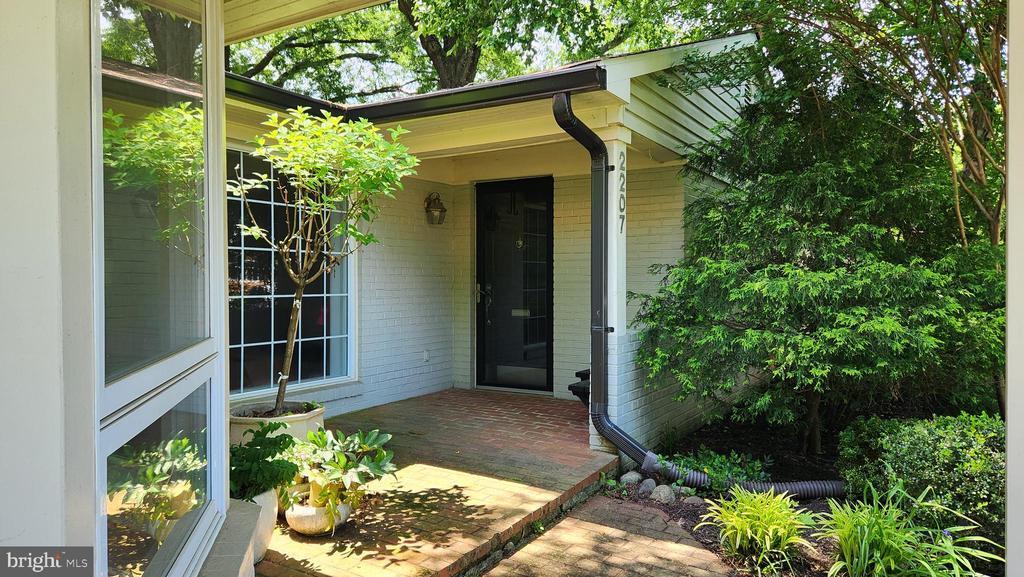 Primary Photo - 2207 Fordham Dr