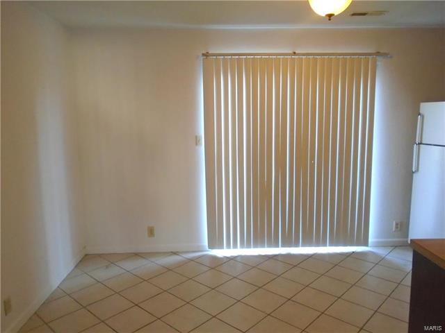 Building Photo - 2516 Eastview Dr