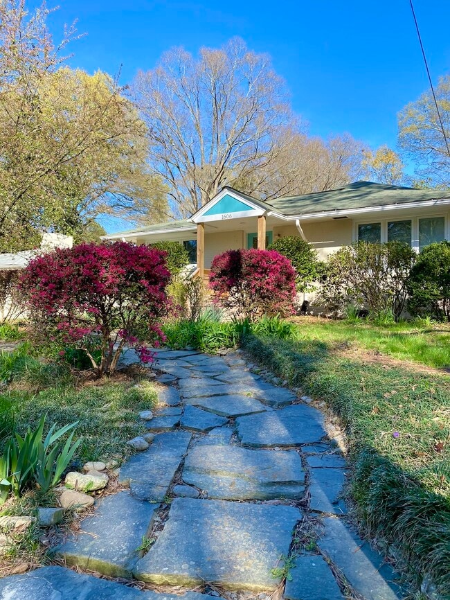 Photo - 1606 Carolina Ave House