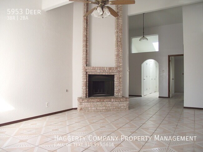 Building Photo - 5953 Deer-