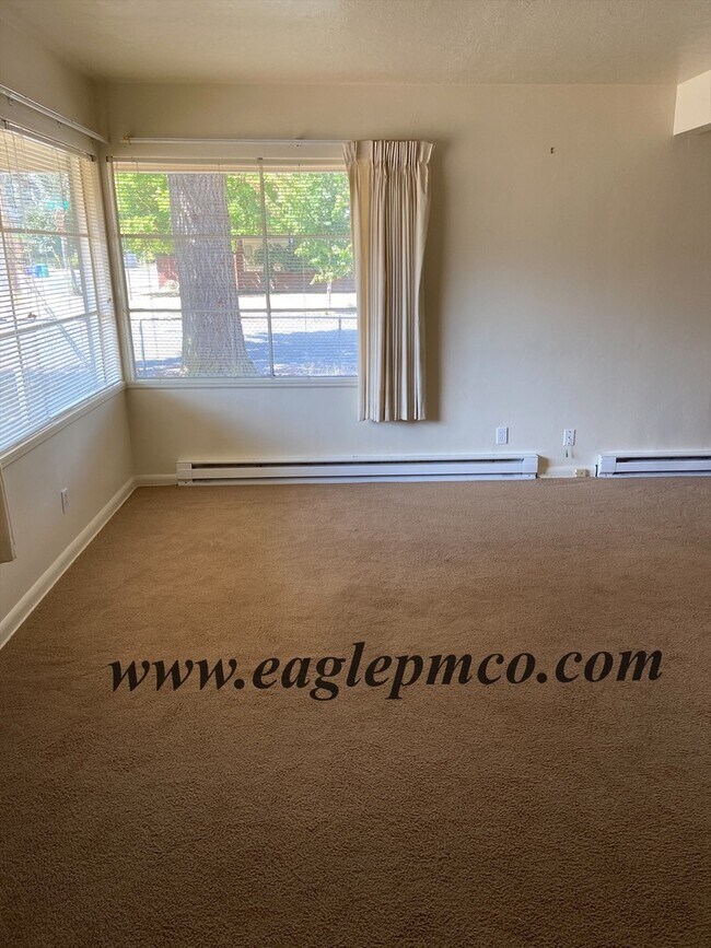 Foto del edificio - 6207 SE Harold St