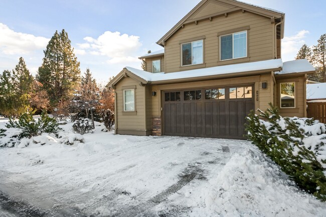 Building Photo - Beautiful Westside Home