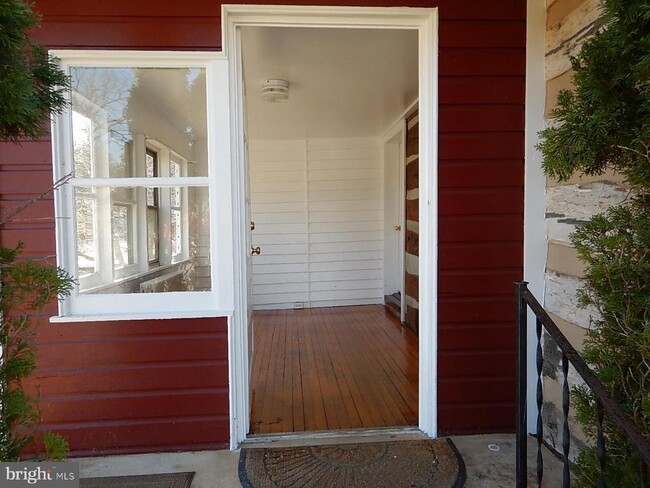 Building Photo - 39038 Rickard Rd