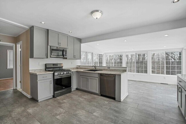 Foto del edificio - 19 Ridgeview Rd