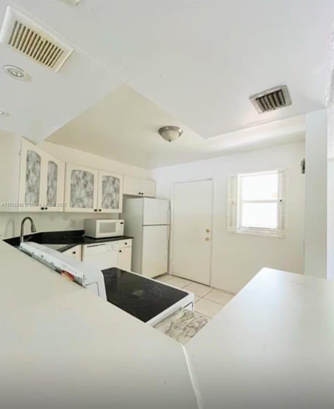 Building Photo - 3360 Spanish Moss Terrace