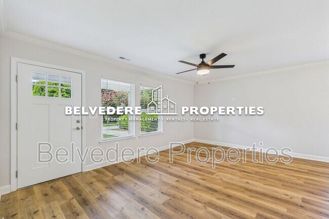Foto del edificio - 2322 Fernwood Dr