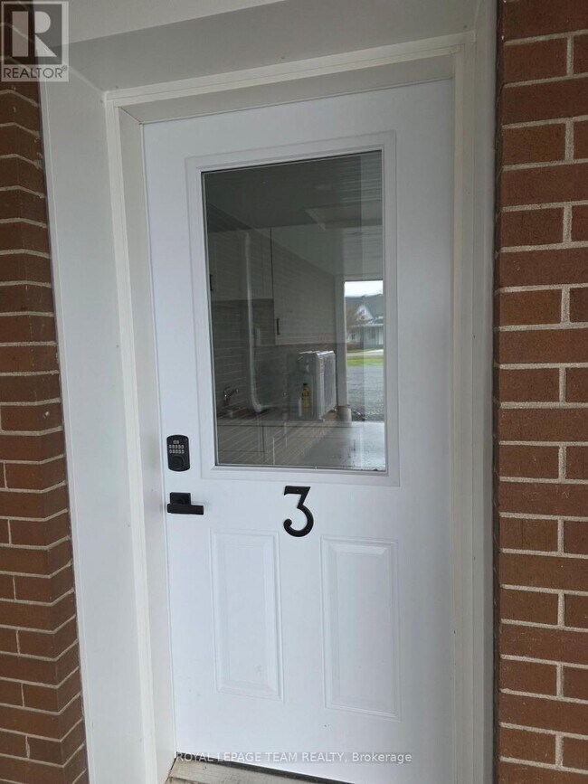 Photo du bâtiment - 3514 Brinston Rd