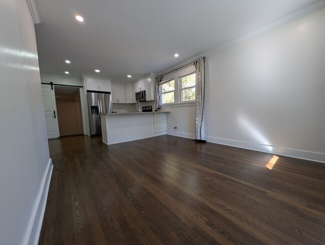 Building Photo - 1801 Kennesaw Dr