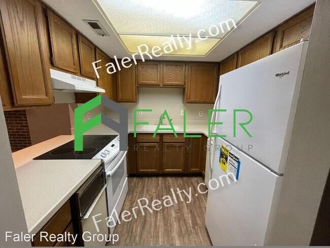 Building Photo - 1 br, 1 bath House - 1108 Redbluff Dr