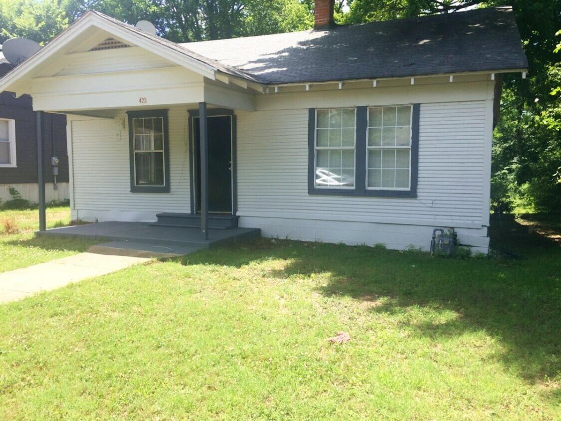 425 14th St NE, Paris, TX 75460 House Rental in Paris, TX