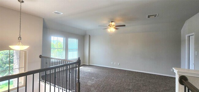 Building Photo - 12615 City Square Ln