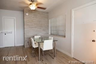 Building Photo - 1 br, 1 bath Apartment - Tudor House